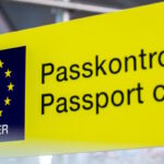 controllo passaporto immigrazione
